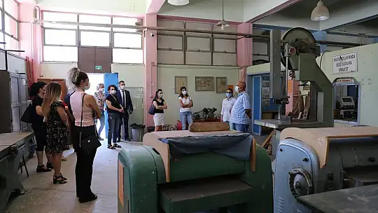 Ercan, 'Diplomanız sadece bir belge değil, mesleğiniz olsun'