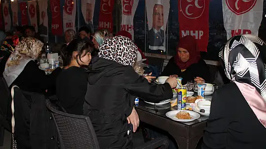 MHP'li adaylar iftar yemeğinde buluştu
