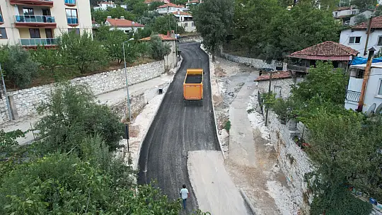 Sıcak Asfalt Çalışmaları Devam Ediyor