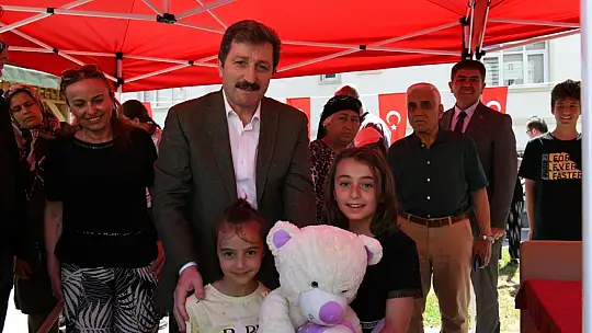 Vali Tavlı, Depremzede Ailelerle Bir Araya Geldi