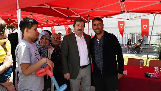 Vali Tavlı, Depremzede Ailelerle Bir Araya Geldi