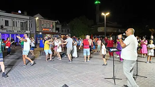 GÖCEK MEYDANI'NDA MÜZİKLİ AKŞAMLAR