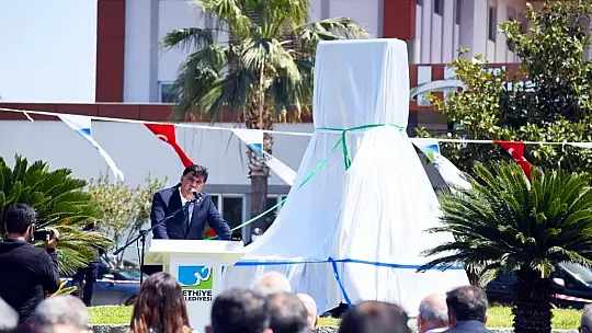 Sağlık çalışanlarına Saygı Anıtı 