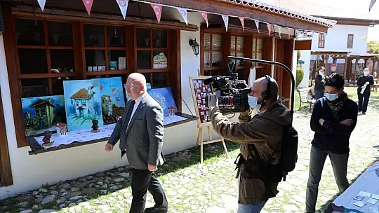 Menteşe Zahire Pazarı France 5 TV kanalında