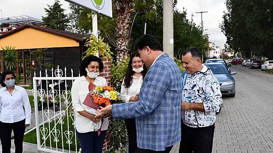 Tenis kortlarından dolayı Karaca'ya teşekkür ettiler