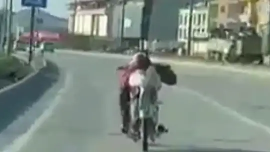 AKROBATİK HAREKETLER YAPAN GENÇ SÜRÜCÜYE CEZA YAĞDI