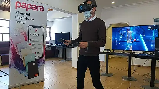 Türkiye'de ilk defa düzenlenen Sanal Gerçeklik Espor turnuvası başladı