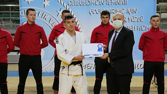 Özel Harekat polisleri savunma judo eğitimini tamamladı