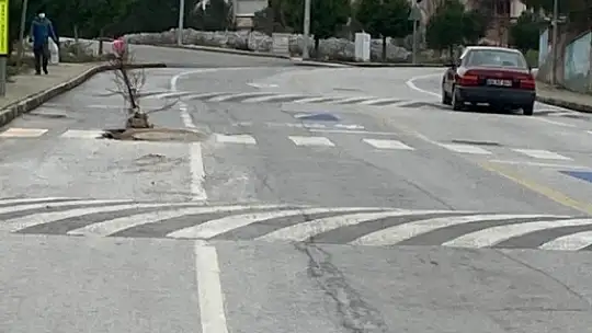 'Yaya geçidi sizlere ömür'