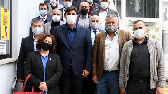 Karaca, mahalle muhtarlarıyla toplantı gerçekleştirdi