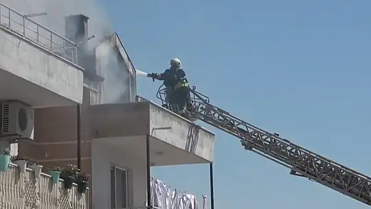 Yangının elektrik kontağından çıktığı tahmin ediliyor