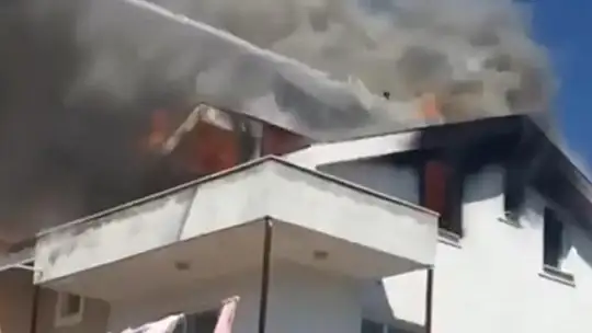 Yangının elektrik kontağından çıktığı tahmin ediliyor