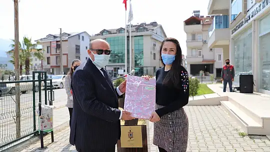 En çok kitap okuyan çocuklar ödüllendirildi