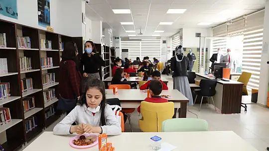 En çok kitap okuyan çocuklar ödüllendirildi