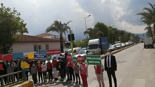 Yayaların geçiş üstünlüğüne dikkat çektiler