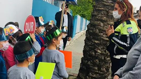 Yayaların geçiş üstünlüğüne dikkat çektiler