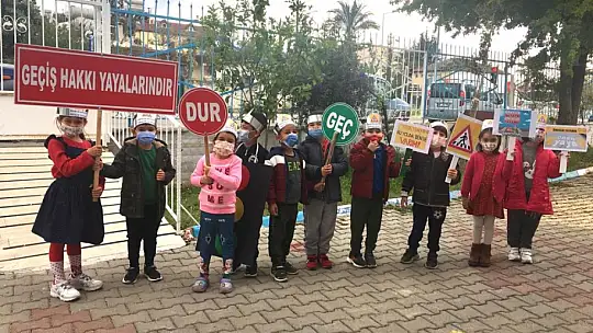 Yayaların geçiş üstünlüğüne dikkat çektiler