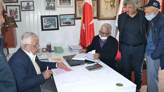 Ünal tekrar başkan oldu