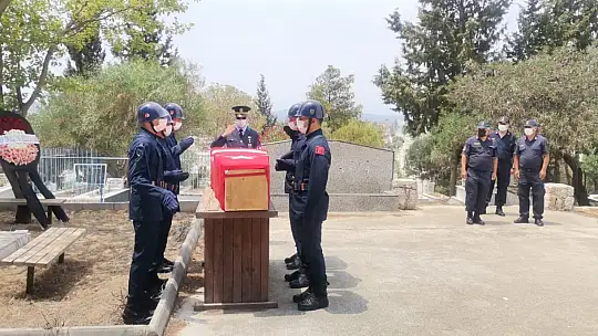 Kıbrıs Gazisi Akan, Fethiye'de toprağa verildi