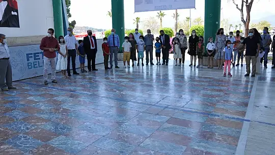 Okuma Yarışmasında başarılı olan öğrencilere hediyeleri törenle takdim edildi