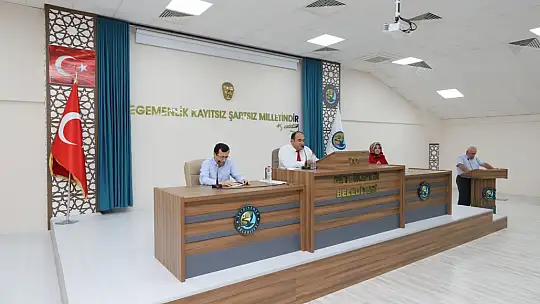 Seydikemer Meclisi Başkan Otgöz'e imza yetkisi verdi