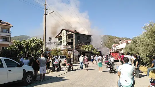 4 katlı mobilya mağazasında yangın