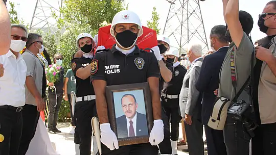 Tufan Doğu son yolculuğuna uğurlandı