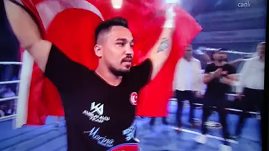 Fethiyeli Boksör Kubilay Alcu, Avrupa Altın Kemer Şampiyonu!