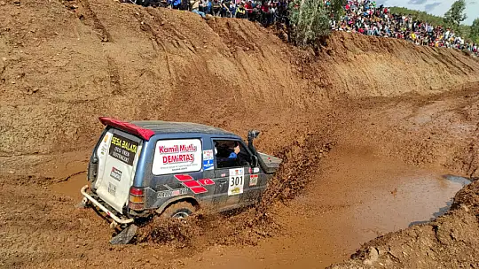 Türkiye Akdeniz Offroad Kupası 1. ayak Fethiye yarışı nefesleri kesiyor