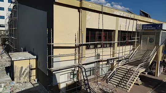 Muğla Atatürk Spor Salonu yenileniyor