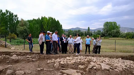VALİ TAVLI VE BAŞKAN OTGÖZ, VATANDAŞLARIN İSTEKLERİNİ DİNLEDİ