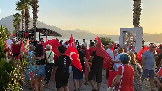 BAYRAK YÜRÜYÜŞÜ YAPILDI