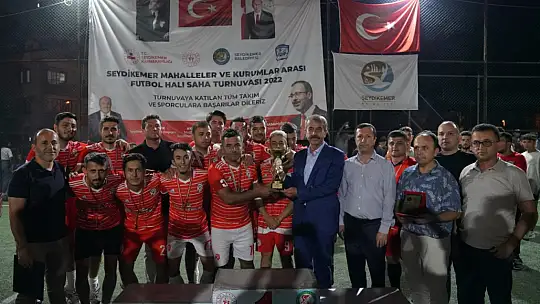SEYDİKEMER'E YAKIŞAN FUTBOL TURNUVASI SONA ERDİ