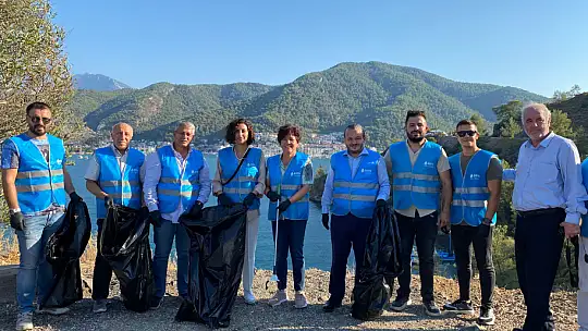 BAŞKAN YARDIMCISI RIZVANOĞLU, 'TEMİZ BİR SİYASET YAPILMASI GEREKİYOR'