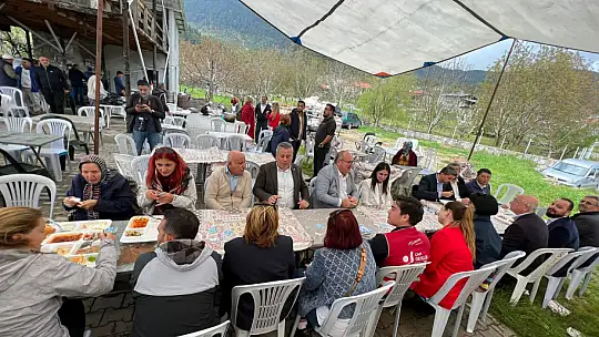 Demir, ziyaretlerine devam ediyor