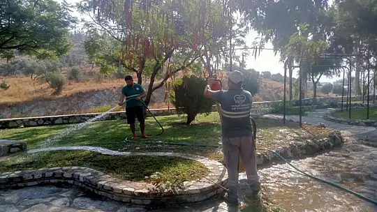 Mevsimsel Bakım, Temizlik Ve Ağaçlandırma Çalışmaları Devam Ediyor
