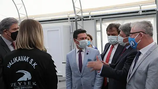 Yalıkavakspor Kadın Hentbol Takımı yeni salonuna kavuştu