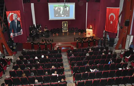 10 Kasım Atatürk'ü anma etkinliğinde duygu dolu anlar yaşandı