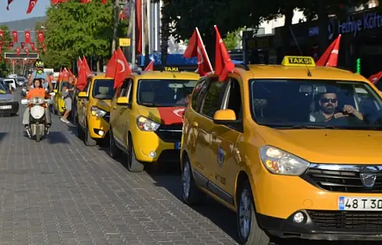 30 Ağustos Zafer konvoyu coşkuyla gerçekleşti