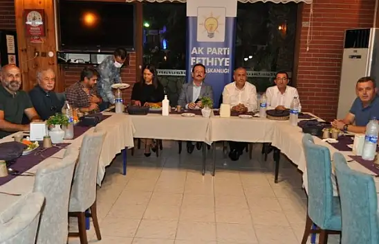 AK Parti Fethiye İlçe Yönetimi 1. yılını kutladı