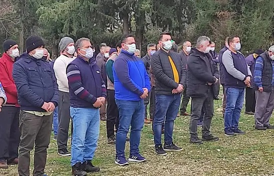 AK Parti'li Camuz annesini kaybetti