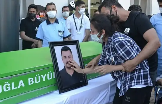 Ambulans sürücüsü yaşam mücadelesini kaybetti