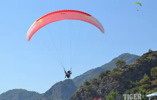 Babadağdan atlayan atlayana