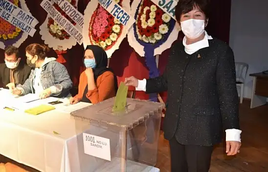 DEVA Partisi İlçe Başkanlığına Saniye Kulaç seçildi