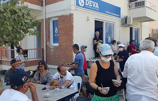 Deva Partisinden aşure etkinliği