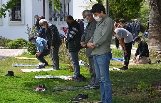 Fethiye'de Bayram Namazı 06:29'da