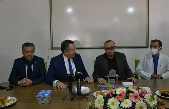 FTSO'dan Esnaf Hastanesi'ne Plaket