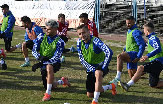 Futbolcular Galibiyet İstiyor