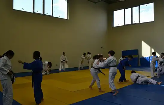 GENÇLER JUDO MAÇLARI YAPTI