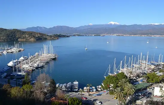 Gençlerin buluşma noktası Âşıklar Tepesi